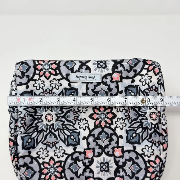 Vera Bradley Lighten Up Insulated Canvas Lunch Bag Tote Lisbon Medallion - Picture 12 of 16